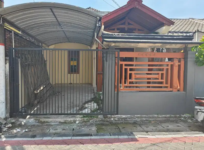 Rumah di Tenggilis dkt Ubaya Metropolis Rungkut Mejoyo