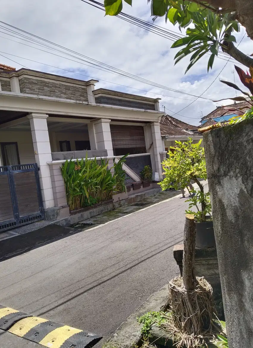 Jual Rumah 2lt Lokasi Padang Sambian Denpasar area Hunian Strategis