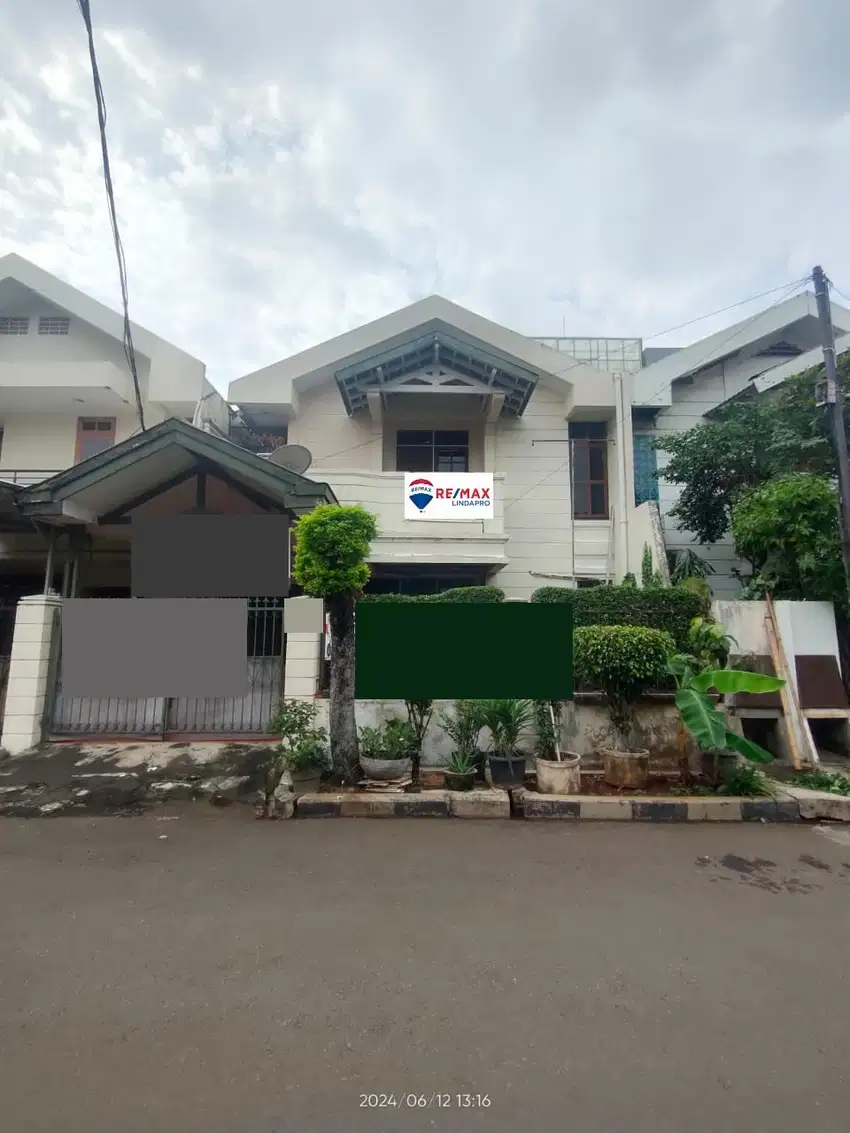 Rumah standard lokasi asri janur elok kelapa gading
