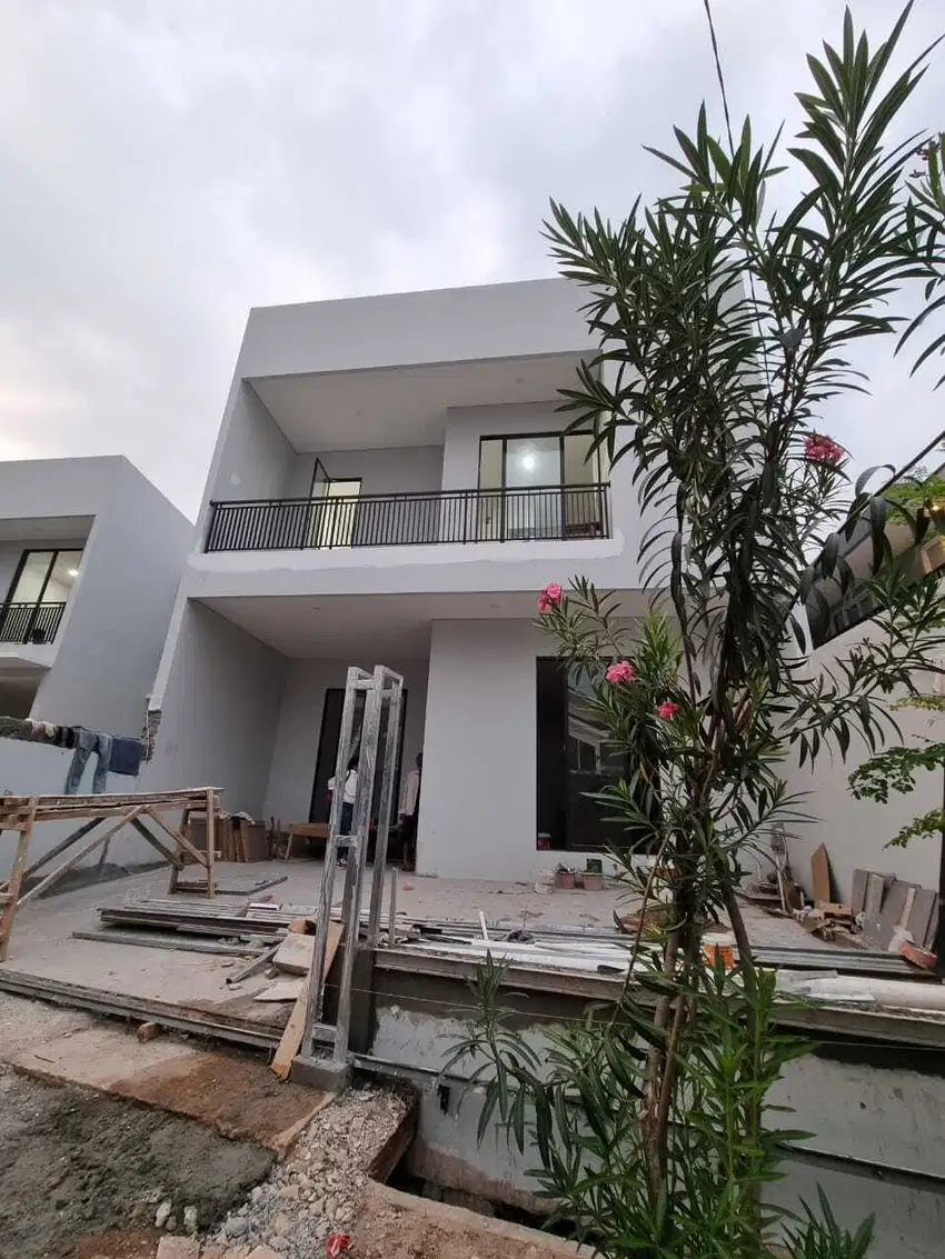 Rumah Dijual 2 lantai Baru di Villa Melati Mas Siap Huni