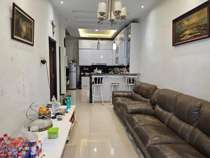 DIJUAL RUMAH METRO PERMATA 3,5 LANTAI