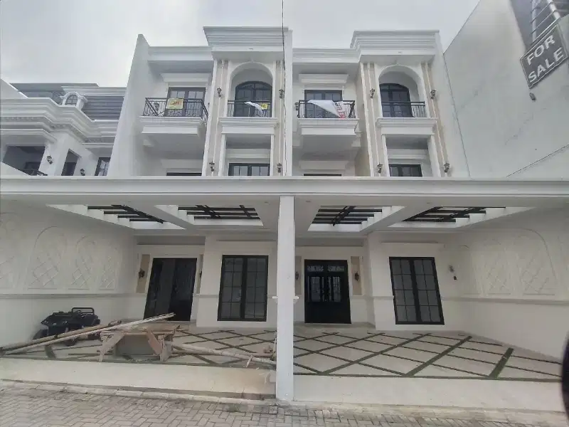Rumah cluster  pinggir jln  warung silah 5 menit toll brigif