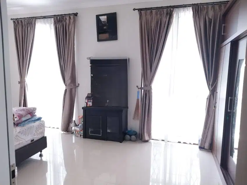 DIJUAL RUMAH 2 LANTAI DI PERUMAHAN GADING SERPONG CLUSTER OLEASTER,TGR