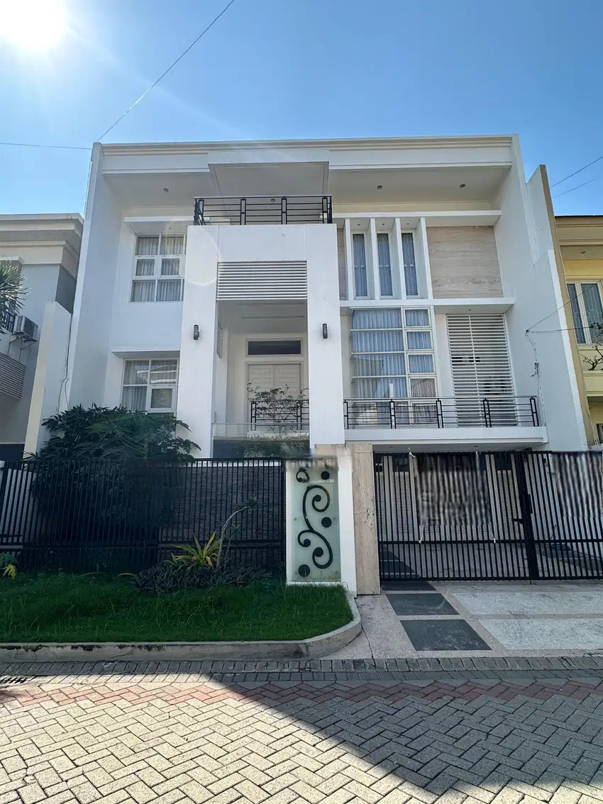 Rumah Galaxy Bumi Permai Araya MINIMALIS