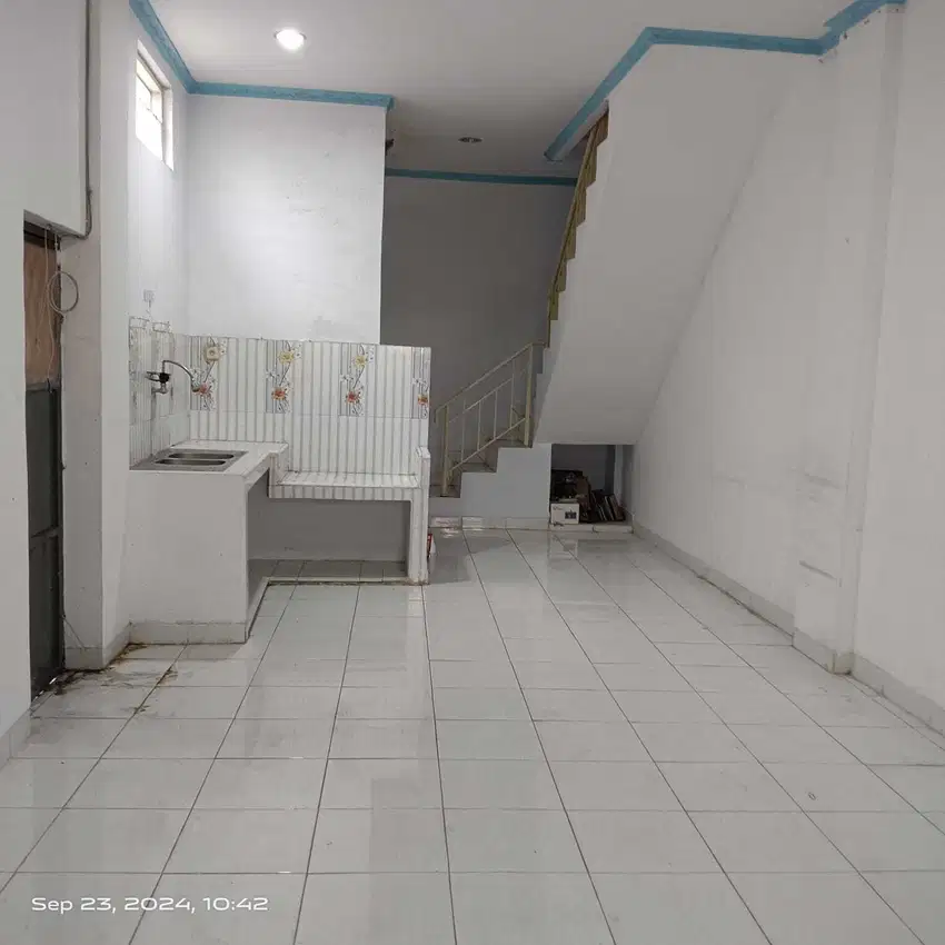 Dijual rumah Minimalis Siap Huni di Jembatan 5 Tambora Jakarta Barat