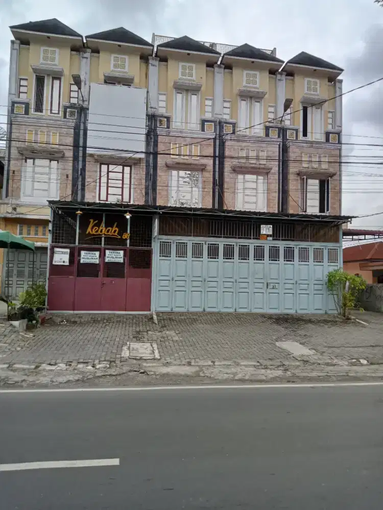 Dijual ruko gandeng 4 lantai di jalan kasuari