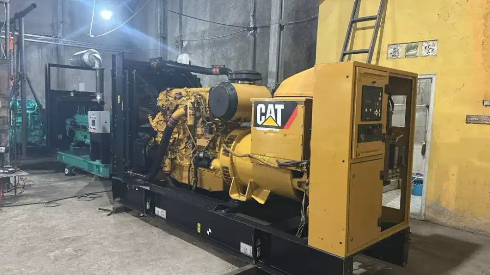 Jual genset  bekas 500 kva Caterpillar