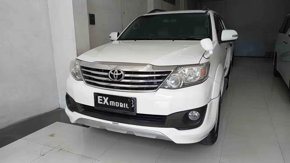 Toyota Fortuner 2.5 G TRD A/T 2012