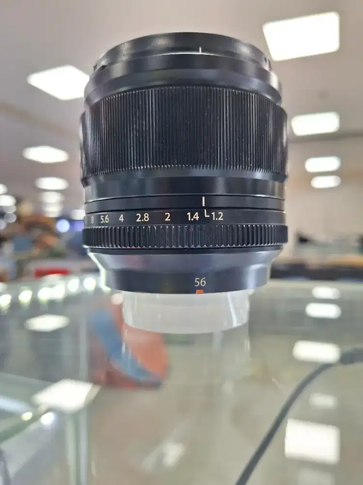 Lensa Fujifilm Fujinon XF 56mm f/1.2 R