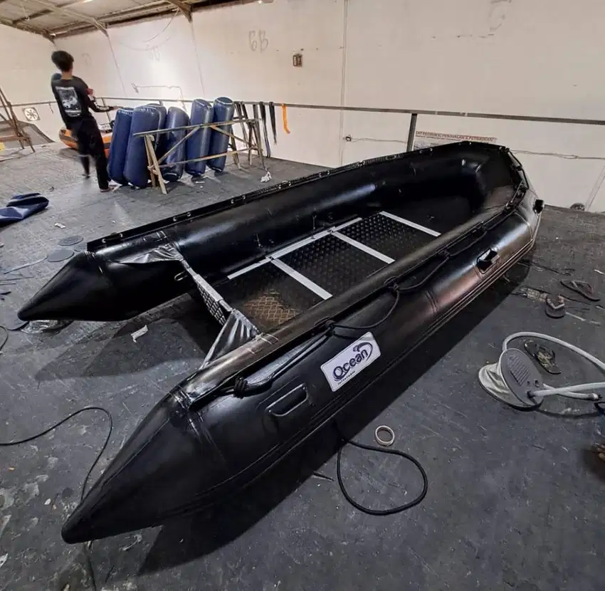 Perahu Karet LCR SAR Banjir Mancing PVC OCEAN 310 Kapasitas 4-5 Orang