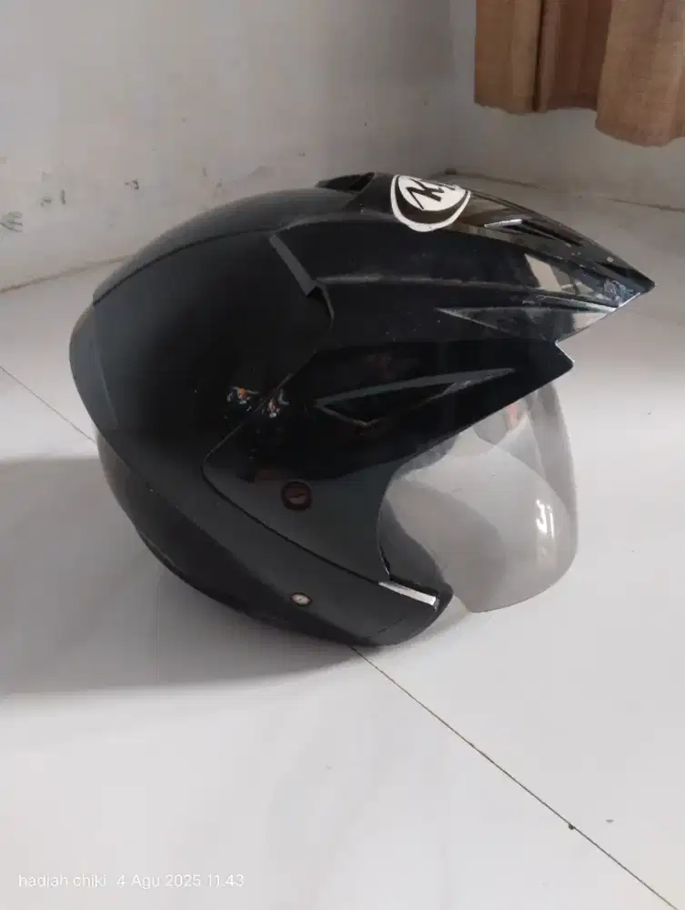 Helm kyt hitam mulus
