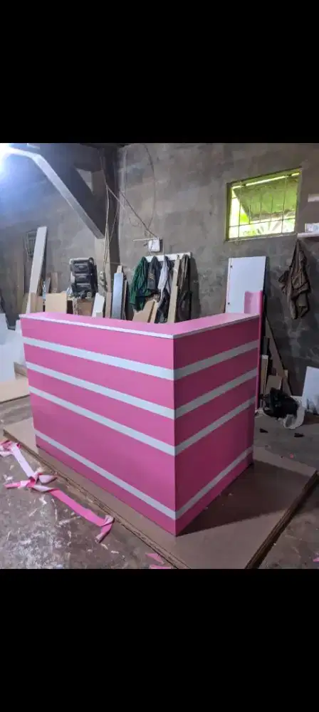 Meja Resepsionis/ Meja Kasir/ Meja Serbaguna