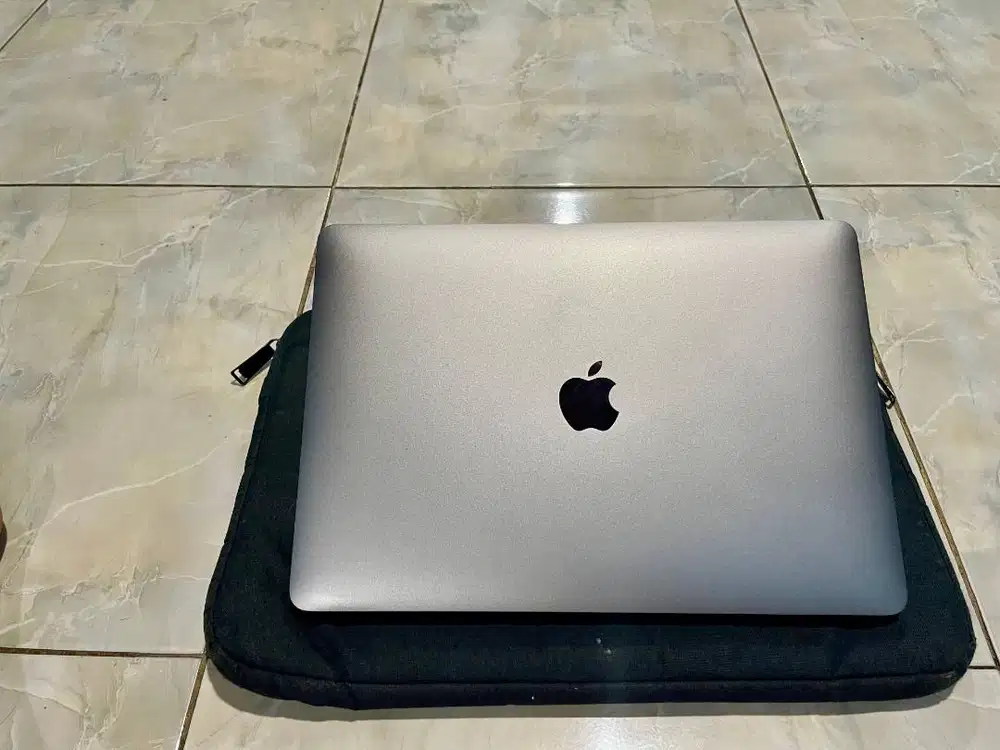 Jual Macbook Air