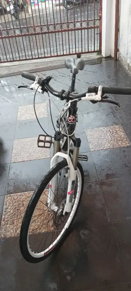 MTB Element Smart V Putih 26' Full Shimano Alivio