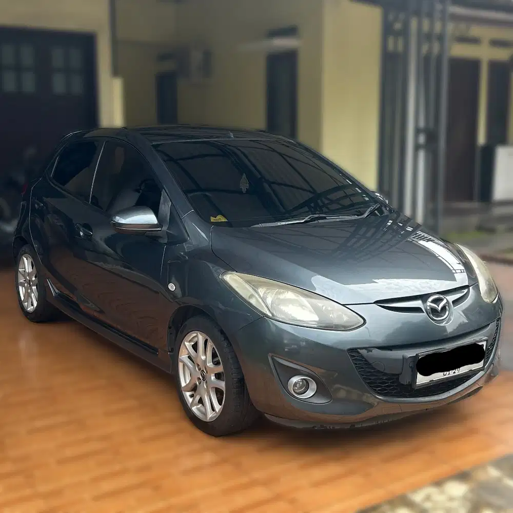 MAZDA 2 2012 Abu-abu