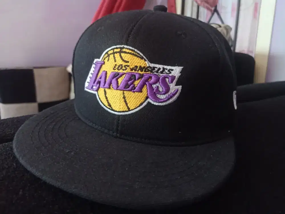 Topi LA Lakers built up snapback keren