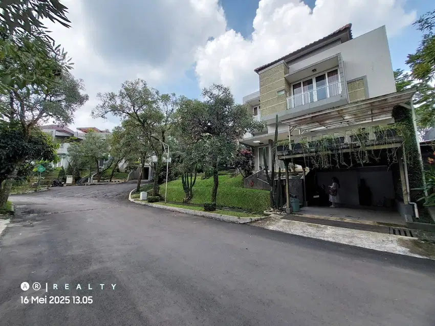 Rumah Cakep Strategis Nyaman Dan Asri di Cigadung Dago Resort Bandung
