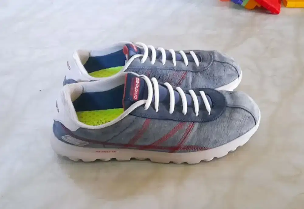 Sepatu Skechers