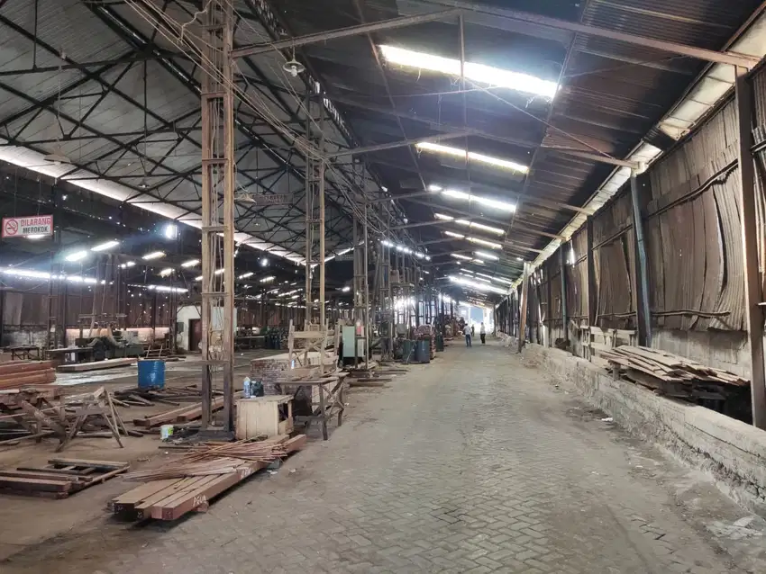 DIJUAL GUDANG KAYU Jl. TANJUNG SARI - SURABAYA