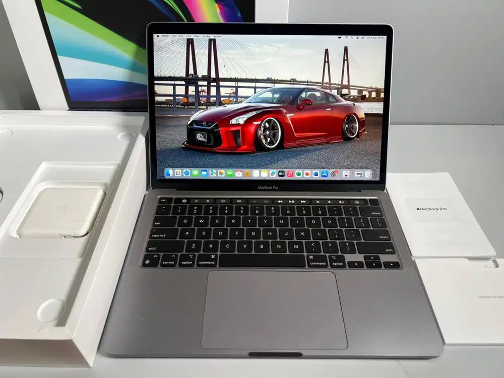 MacBook Pro touchbar 13 inch M2 2022