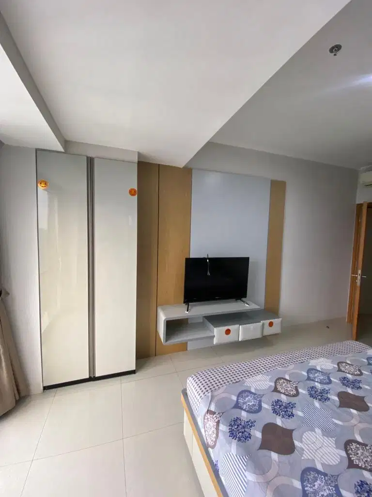 Disewakan Cepat Unit Apartemen 2BR Furnished The Mansion View Golf