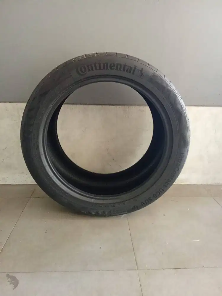 Ban Continental uc6 suv 295/40 R20 Y XL Tubeless