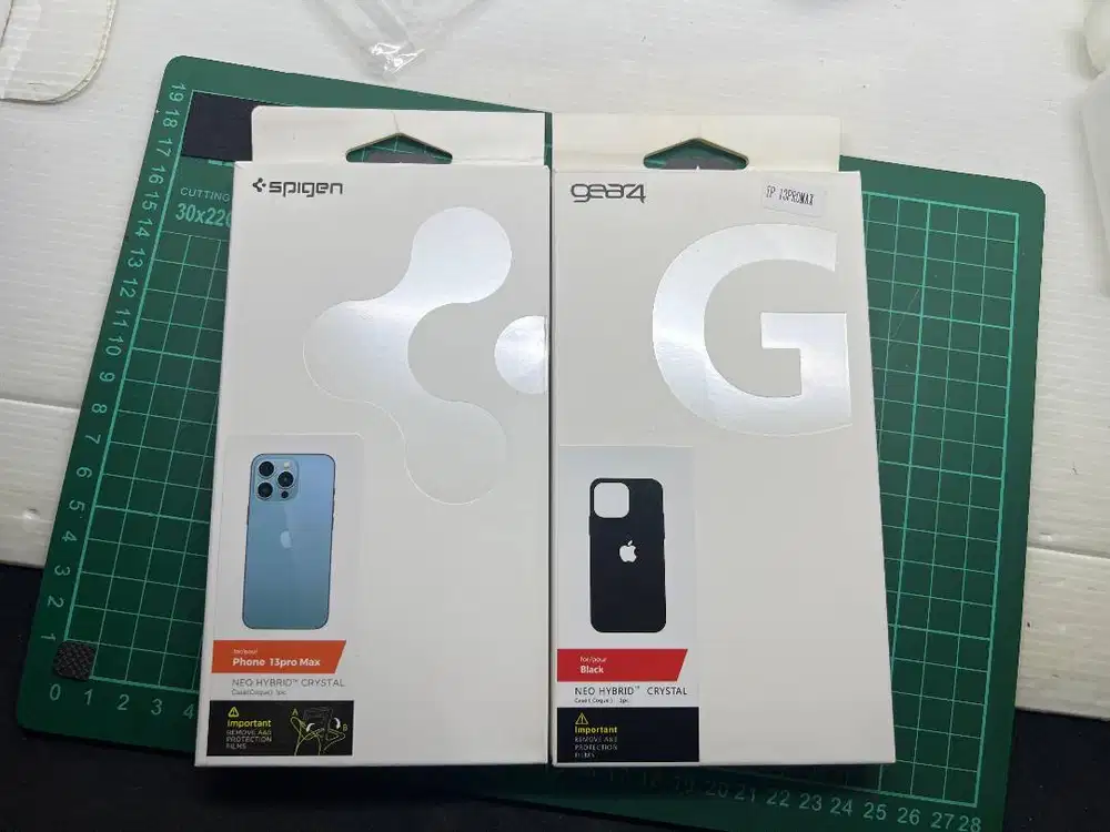 Case IPhone 13 Pro Max Spigen Gear4