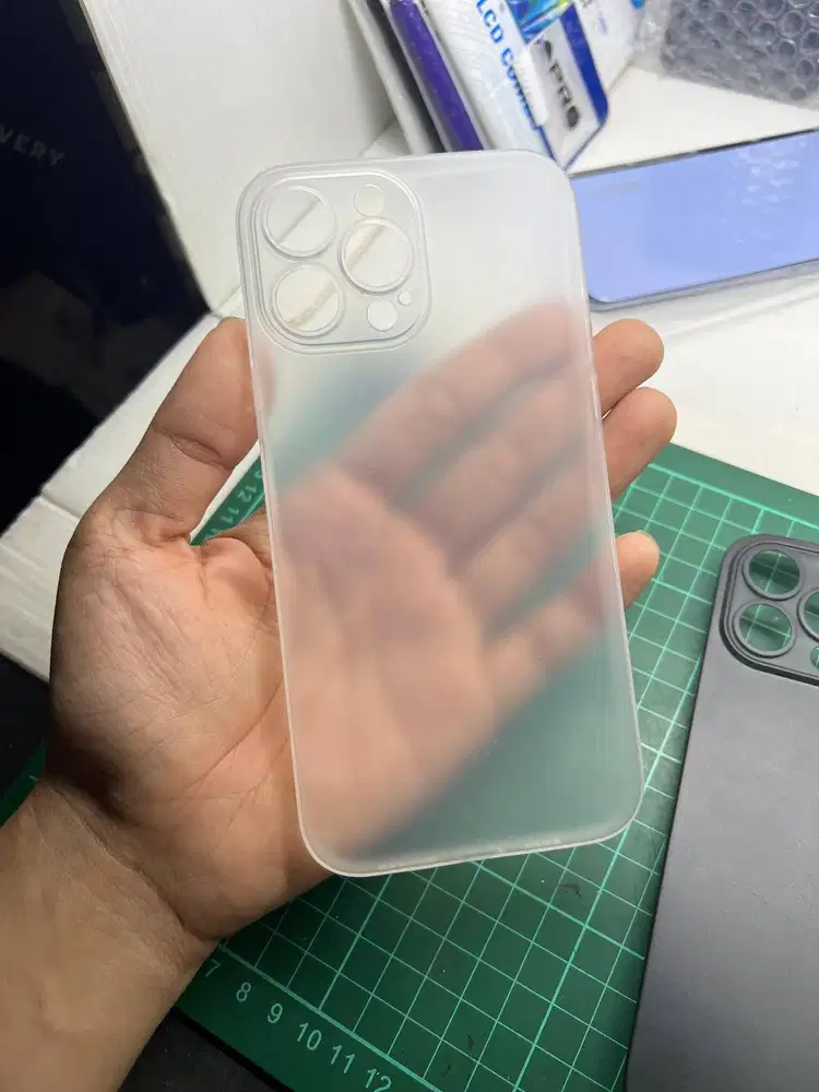 Case IPhone 13 Pro Max Ultra Tipis