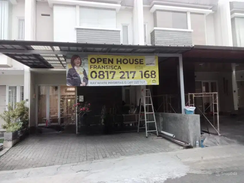 Rumah Bagus 2 Lantai di Setraduta Bandung Utara