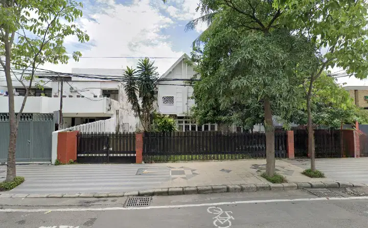 DIJUAL RUMAH DAERAH KOMERSIL TENGAH KOTA - DR. SOETOMO SURABAYA PUSAT