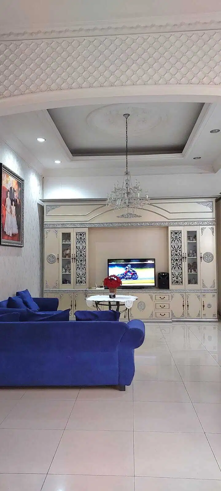 Dijual Murah Rumah bagus 3 lantai di cluster Modernland luas 250m2