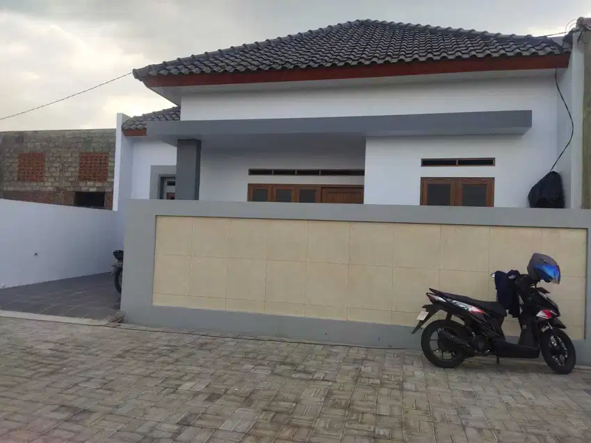 rumah minimalis modern pesan bangun tipe 60/100 lokasi gentan