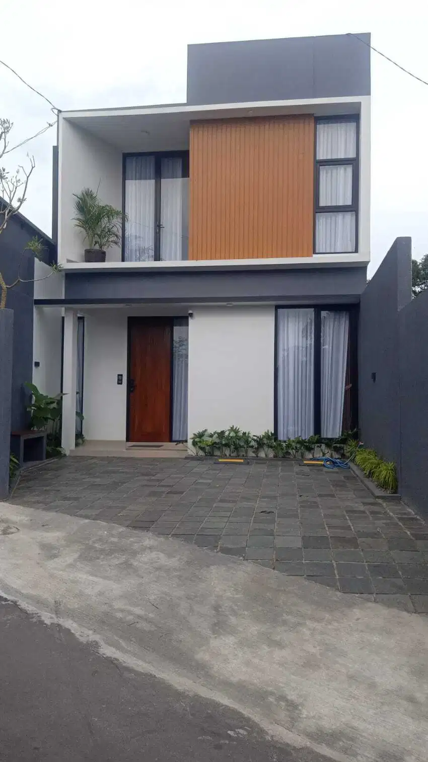 Rumah Dijogja Ngaglik, Sleman, dekat kampus UII Jakal, stadion maguwo