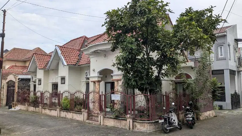 BU! Rumah Bagus Dalam Perumahan di jl. Kaliurang Dekat Kampus UGM