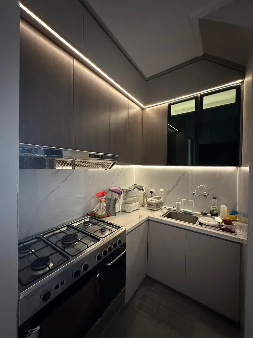 Dijual Rumah 3 Lantai Pik 2 Ukuran 6x10 Furnished Harga 2,6 M Nego