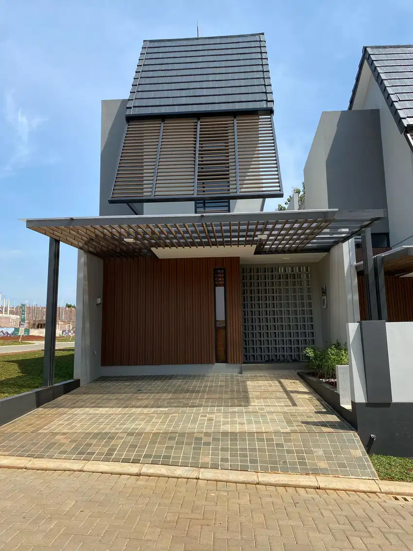 Rumah Murah 2 lantai siap huni lokasi strategis nyaman dan damai