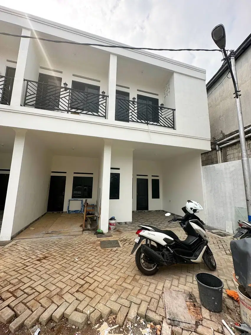 Cluster Exclusive Minimalis Di Kp Tengah, Kramatjati - Jakarta Timur