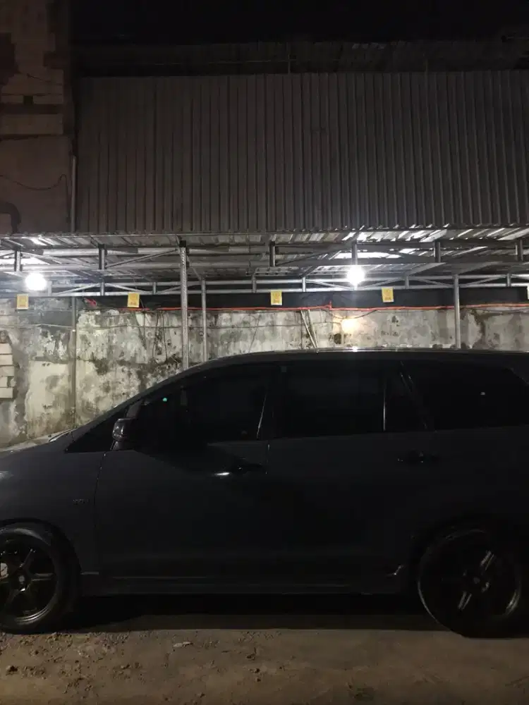 Innova G 2.0 thn 2010 MT