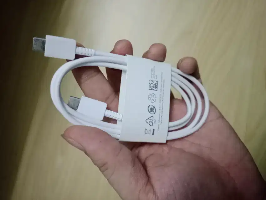 Kabel data (kabel casan ori) type c to c (baru)