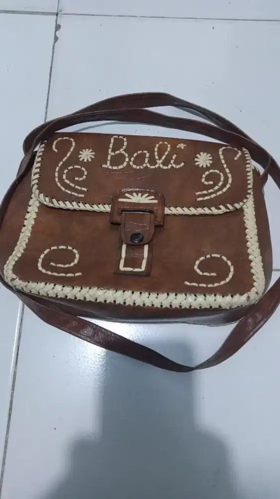 Tas slempang kulas bali