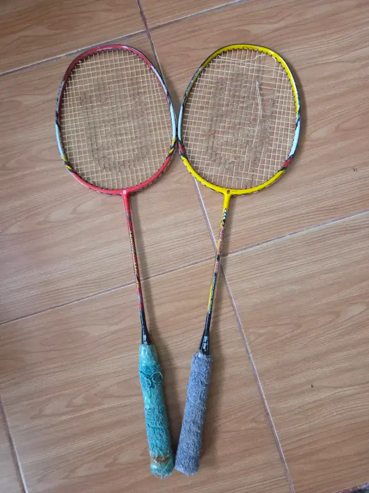 Raket badminton win star