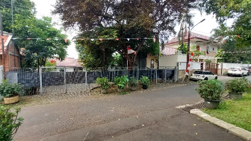Kavling bonis Gudang siap bangun akses tol dan LRT