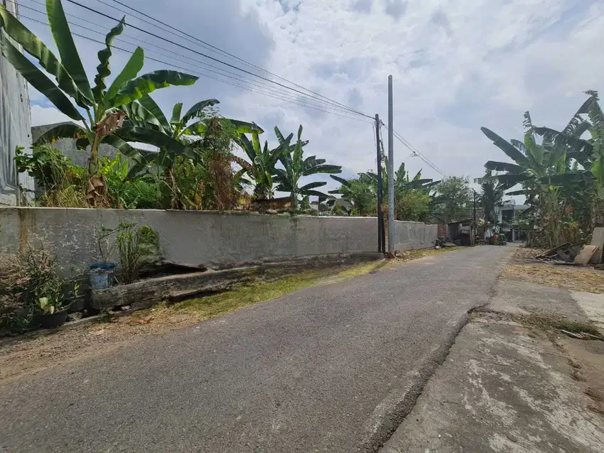 Tanah siap bangun dekat kampus uns solo