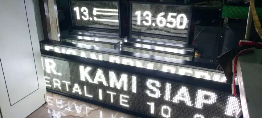 RUNING TEXT & JAM DIGITAL