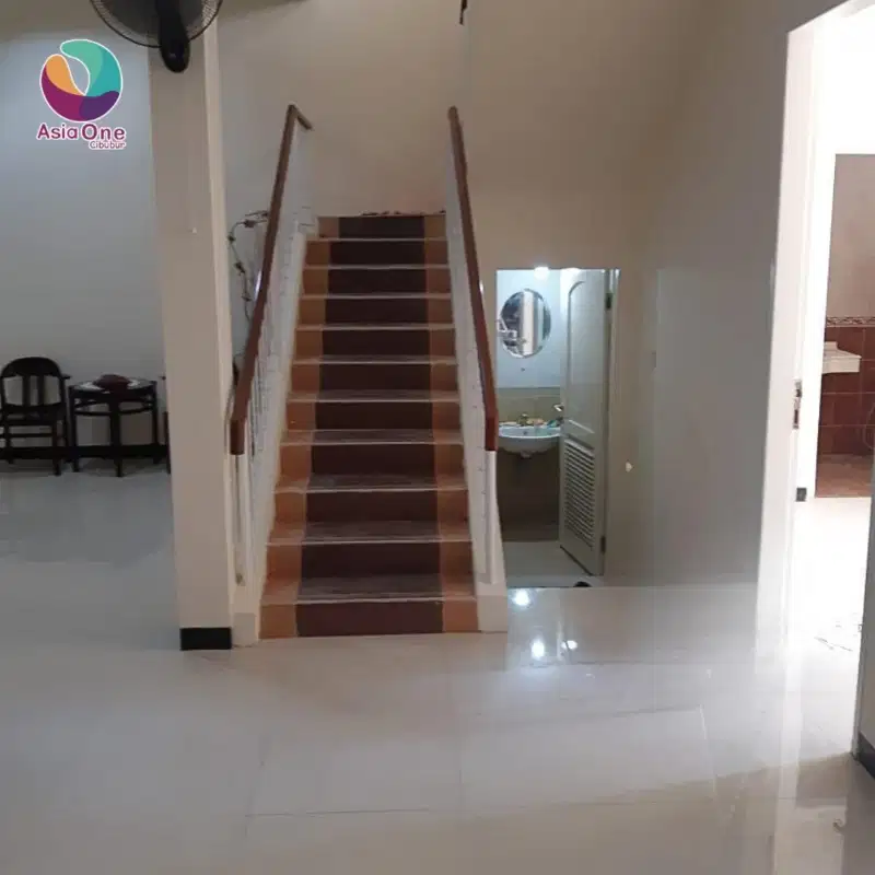 Dijual cepat rumah minimalis 2 lantai dekat pintu tol kota wisata