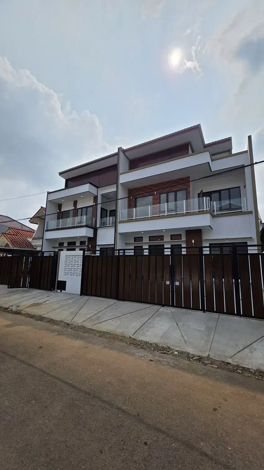 Jual Cepat Rumah 2 Unit Brand New Nusaloka BSD