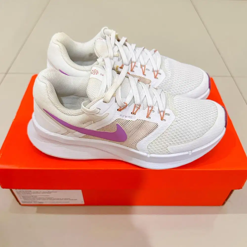 SEPATU NIKE FLYWIRE WOMEN’S WHITE PURPLE UK 38 ORIGINAL