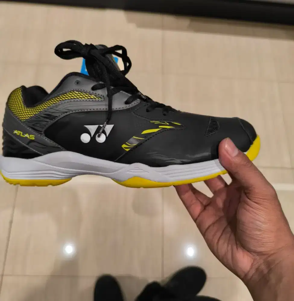 Sapetu badminton yonex 100% original tipe  atlas