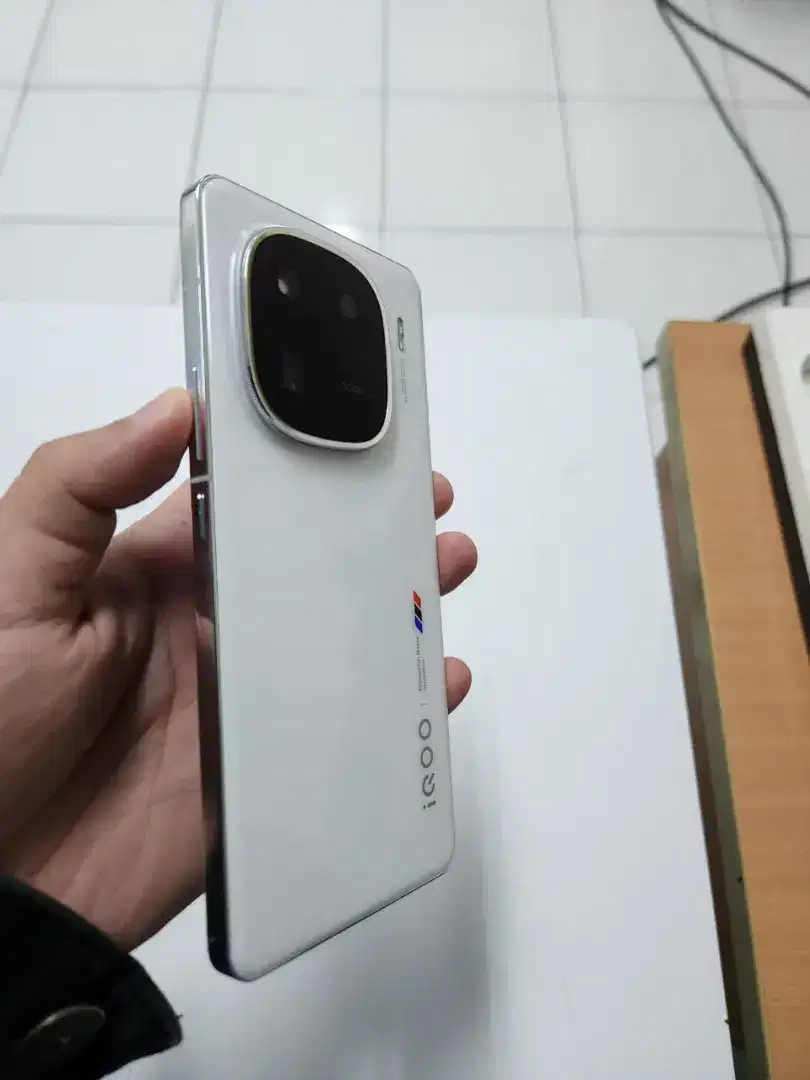 JuaI Iqoo 12 16+16/512 GB Mulus No Minus