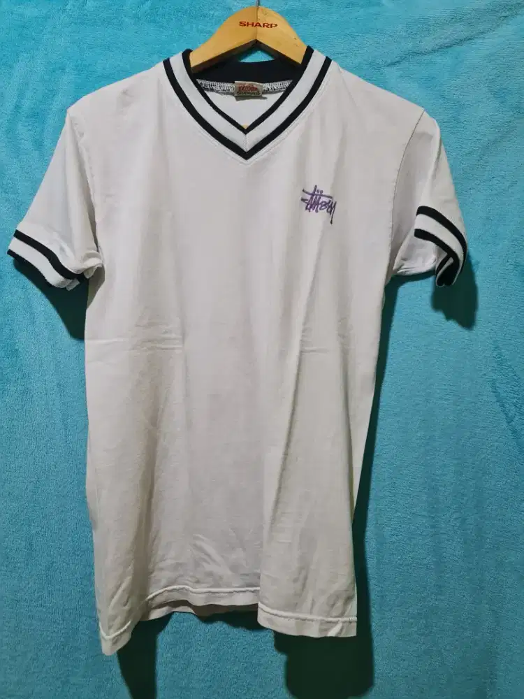 Kaos Stussy putih size s